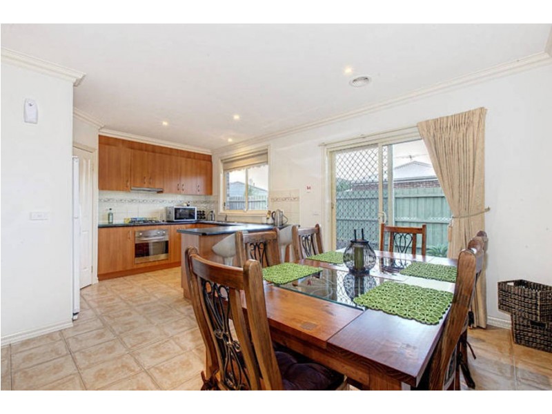 3/96-98 Thames Boulevard, Werribee VIC 3030