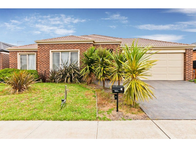11 Edmund Drive, Tarneit VIC 3029