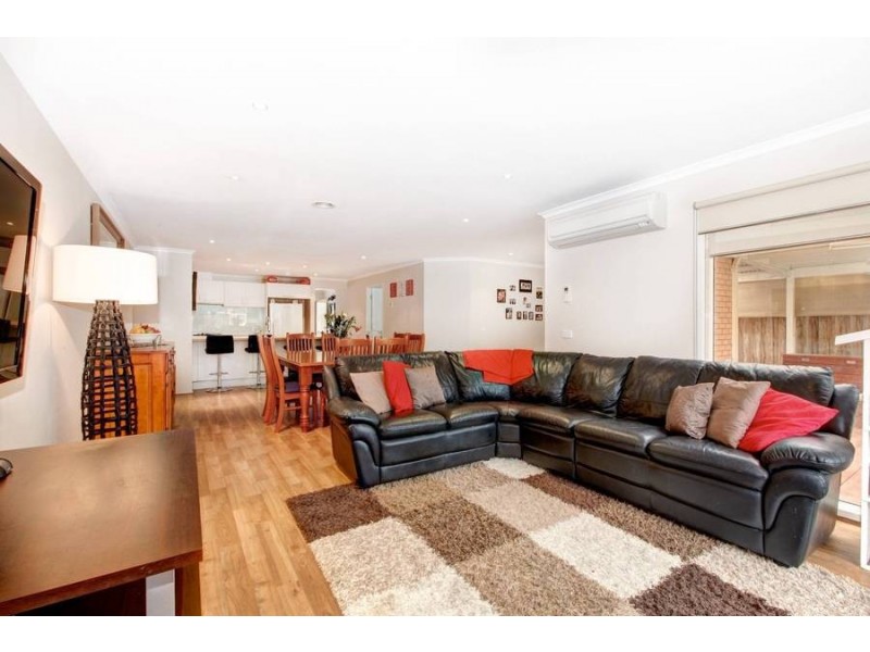 33 Harvest Way, Werribee VIC 3030