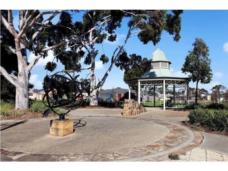 33 Harvest Way, Werribee VIC 3030