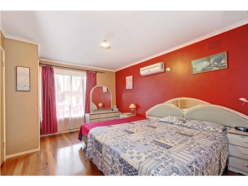 9 Roseland Crescent, Hoppers Crossing VIC 3029