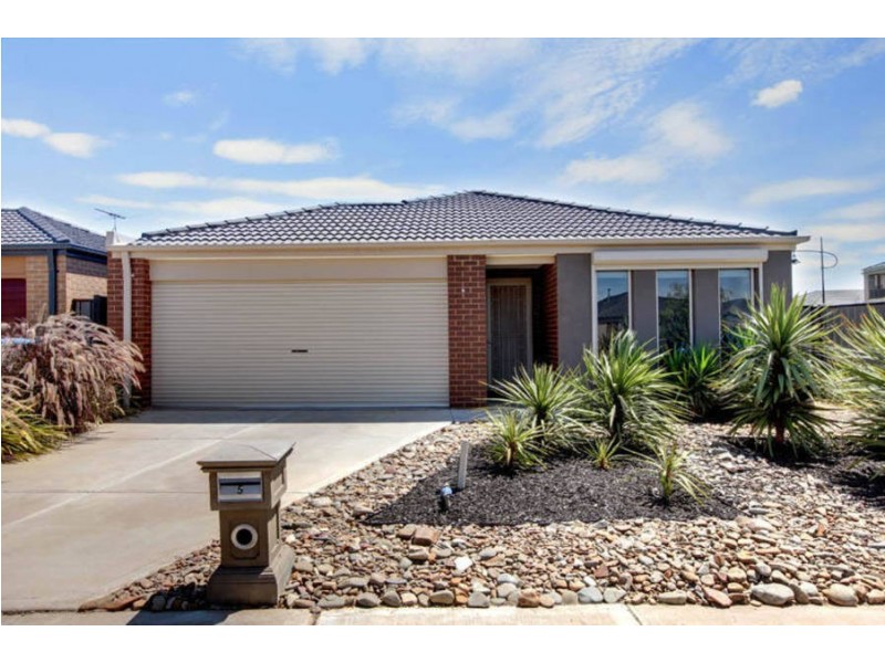 5 Nighthawk Road, Tarneit VIC 3029