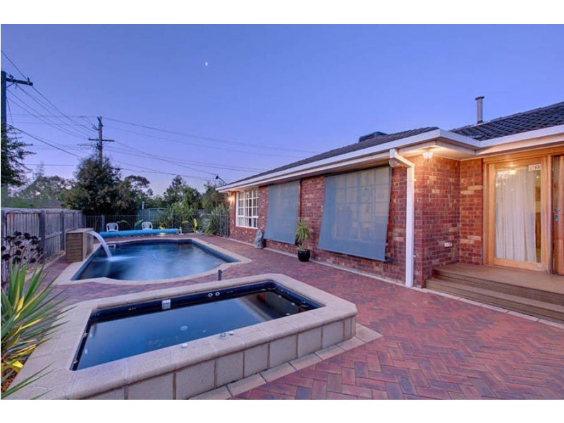 31 Westleigh Drive, Werribee VIC 3030