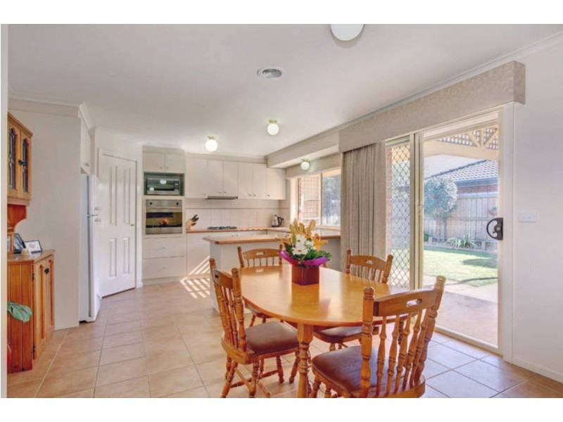 19 Hawthorn Drive, Hoppers Crossing VIC 3029