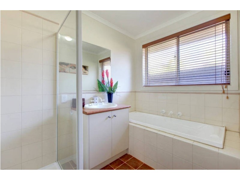 19 Hawthorn Drive, Hoppers Crossing VIC 3029