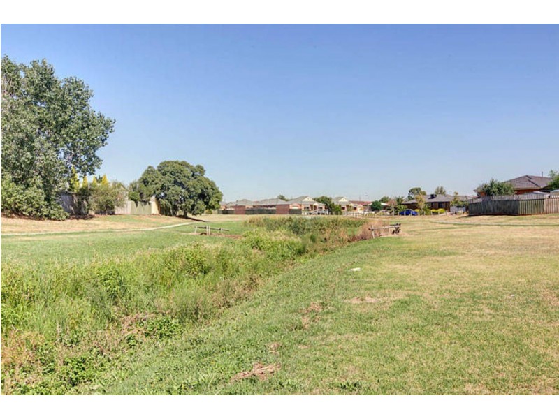 19 Hawthorn Drive, Hoppers Crossing VIC 3029