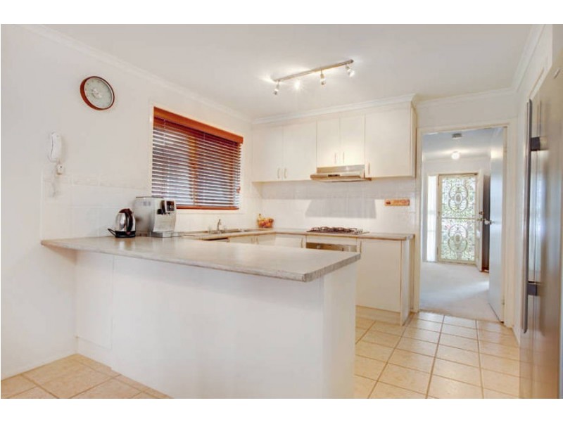 6 Chigwell Court, Hoppers Crossing VIC 3029