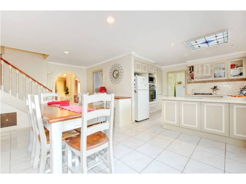 39 Roberts Avenue, Hoppers Crossing VIC 3029