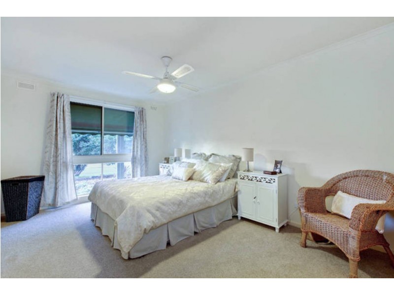 39 Roberts Avenue, Hoppers Crossing VIC 3029