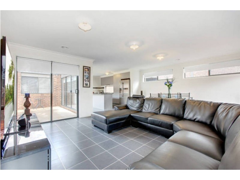 18 Bianca Boulevard, Tarneit VIC 3029