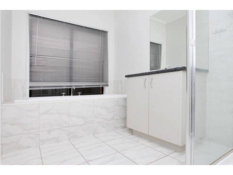 11 Melliodora Court, Wyndham Vale VIC 3024