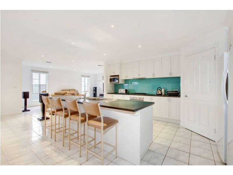 9 Stringy Bark Close, Wyndham Vale VIC 3024