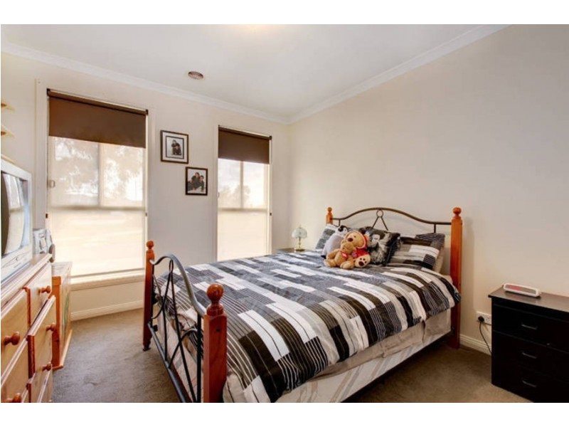 1/13 Bellinger Crescent, Wyndham Vale VIC 3024