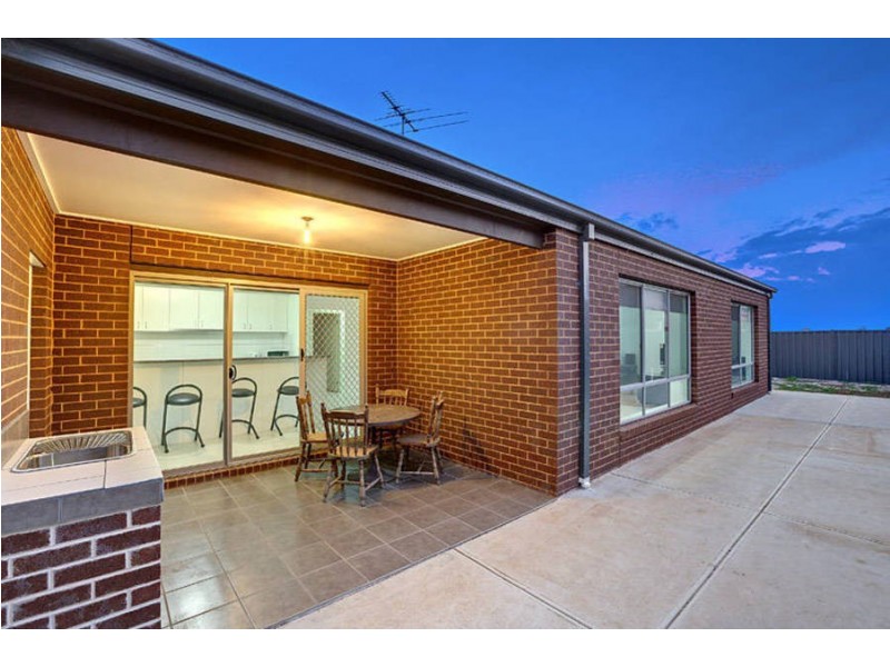 51 Hawkstone Road, Wyndham Vale VIC 3024