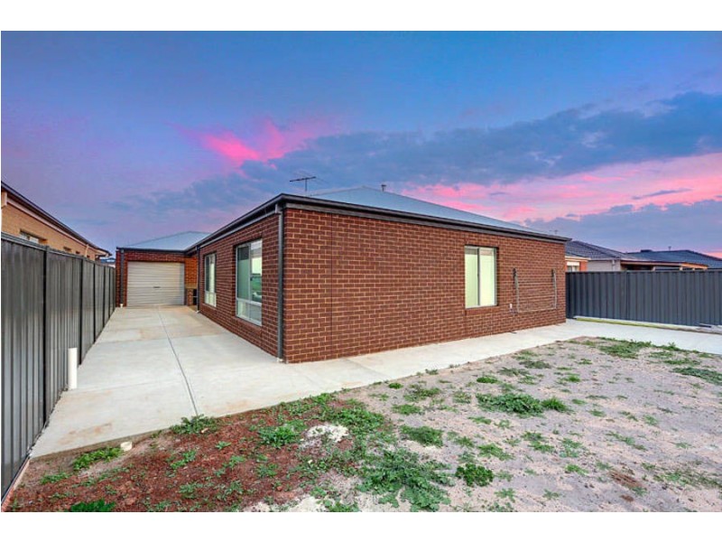 51 Hawkstone Road, Wyndham Vale VIC 3024