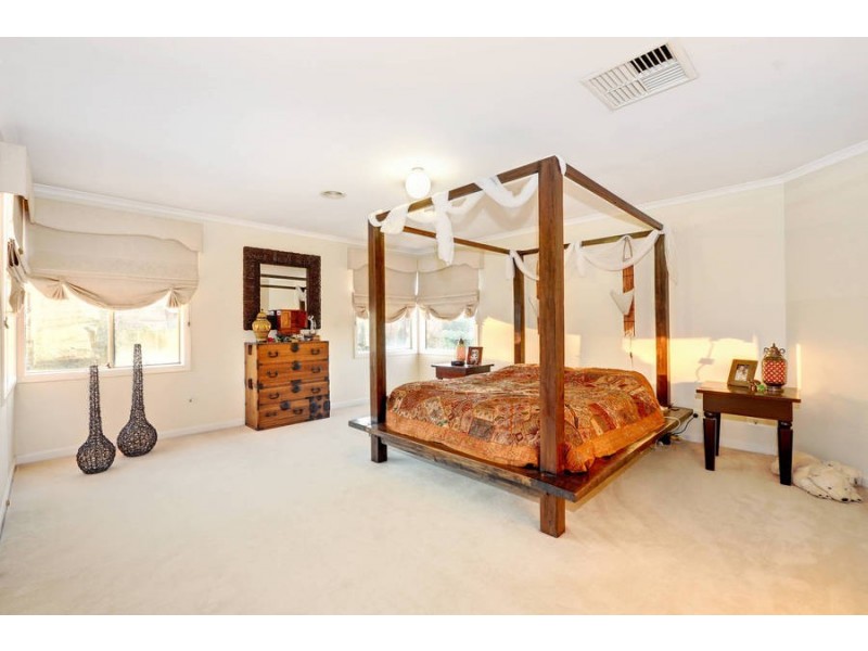 13 River Run Drive, Werribee VIC 3030