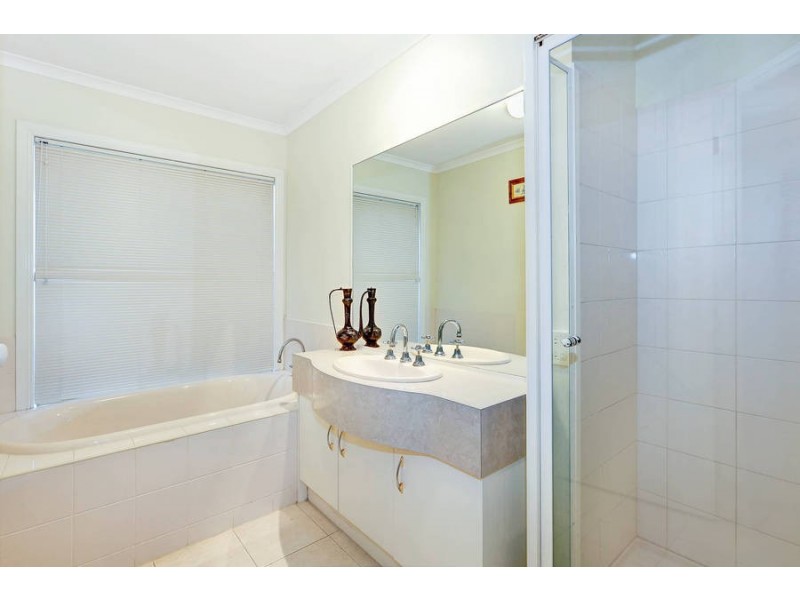 13 River Run Drive, Werribee VIC 3030
