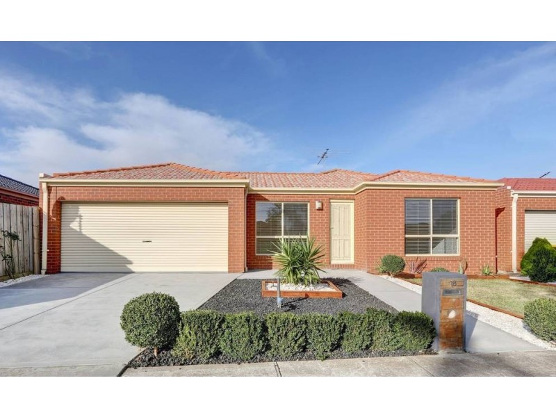18 Falcon Street, Werribee VIC 3030
