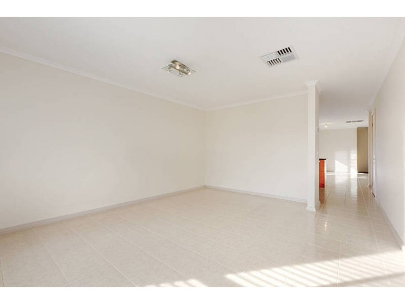 18 Falcon Street, Werribee VIC 3030