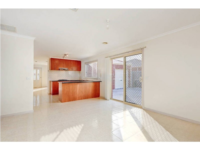 18 Falcon Street, Werribee VIC 3030