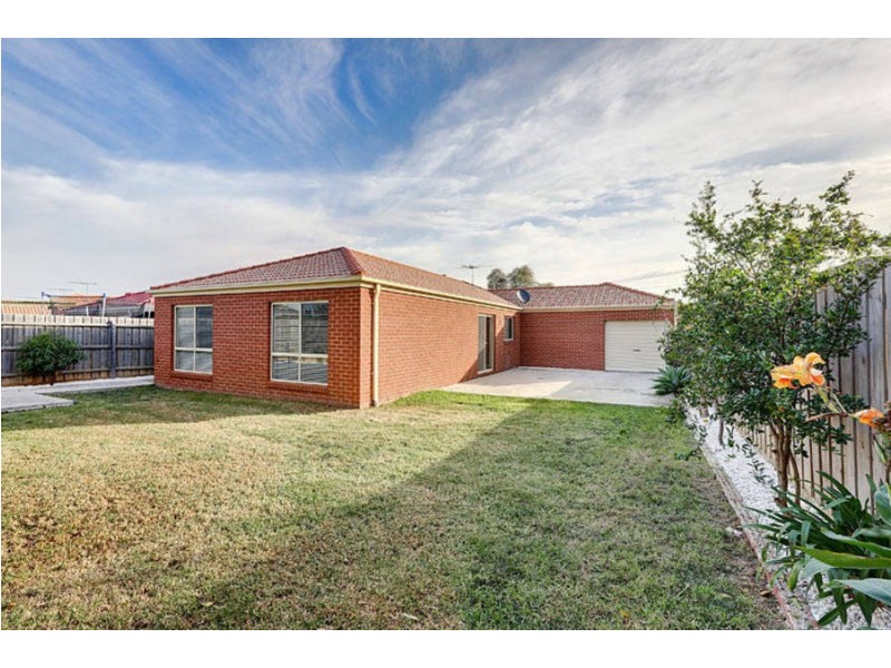 18 Falcon Street, Werribee VIC 3030