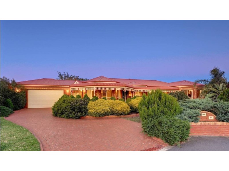 13 Pinecone Court, Werribee VIC 3030