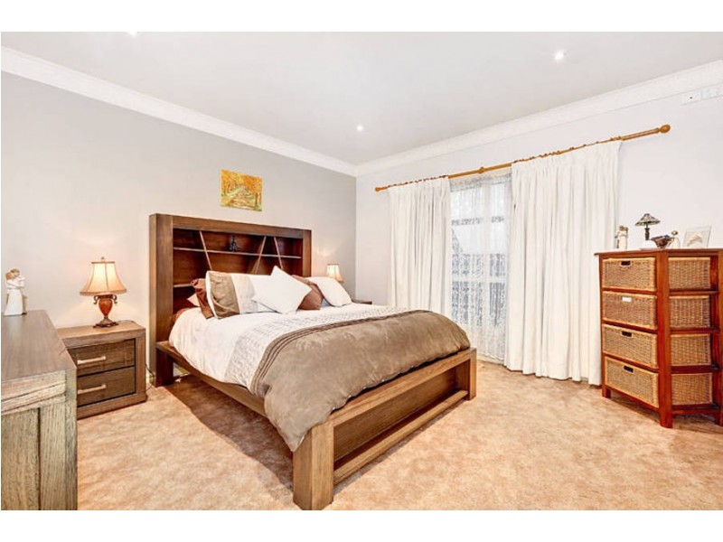 13 Pinecone Court, Werribee VIC 3030