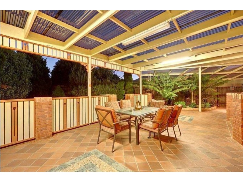 13 Pinecone Court, Werribee VIC 3030