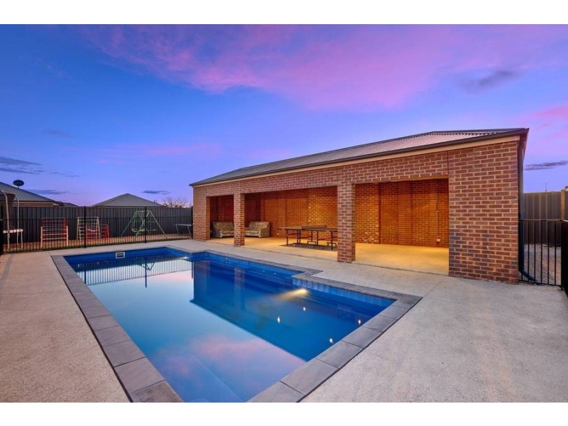 4 Buloke Avenue, Wyndham Vale VIC 3024