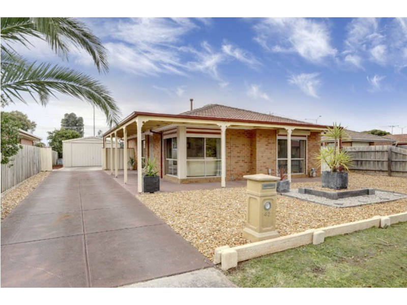 42 Whitsunday Drive, Hoppers Crossing VIC 3029