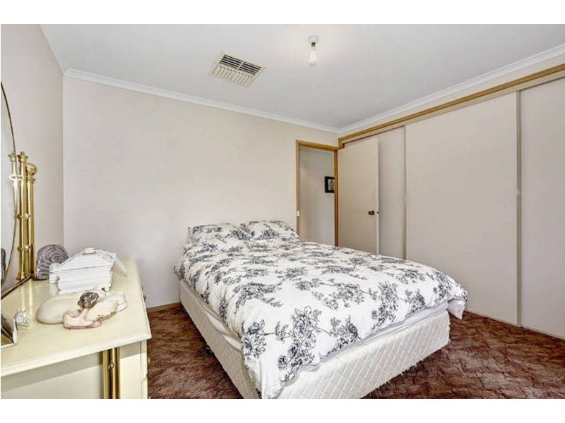 42 Whitsunday Drive, Hoppers Crossing VIC 3029