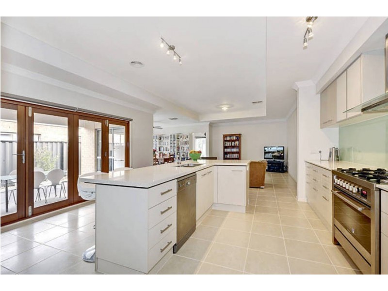 74 Hummingbird Boulevard, Tarneit VIC 3029