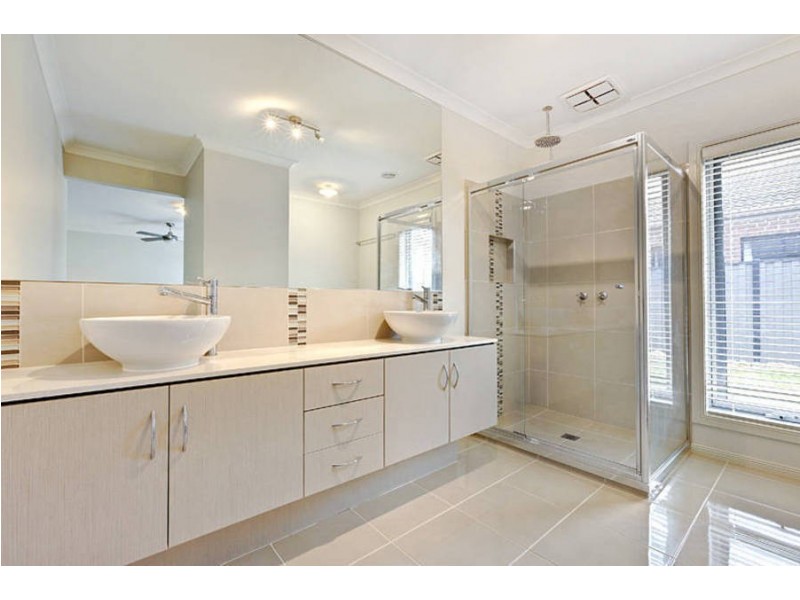 74 Hummingbird Boulevard, Tarneit VIC 3029