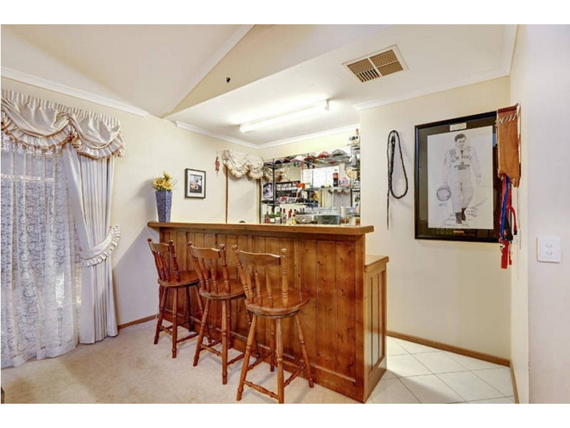 38 Angela Drive, Hoppers Crossing VIC 3029