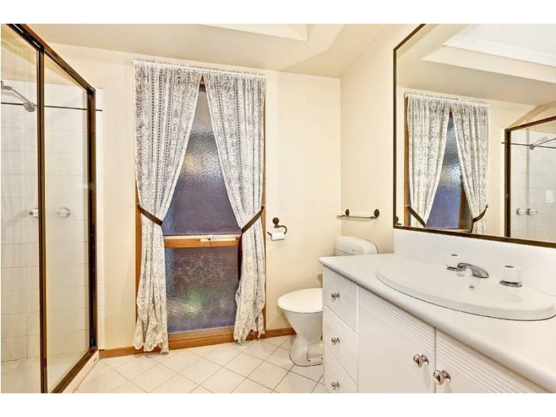 38 Angela Drive, Hoppers Crossing VIC 3029