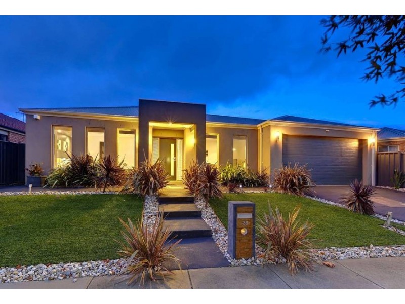 38 Hindmarsh Drive, Wyndham Vale VIC 3024