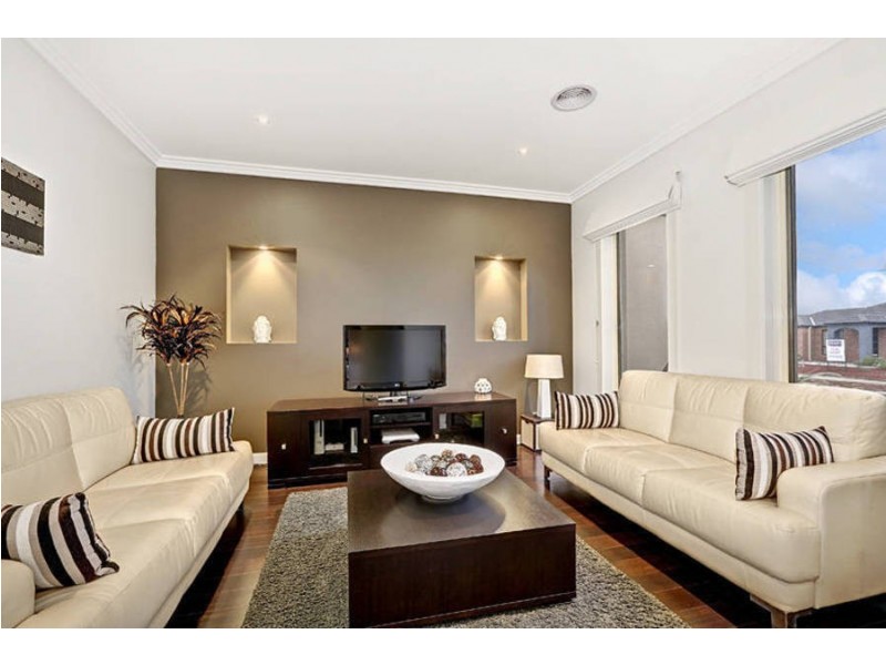 38 Hindmarsh Drive, Wyndham Vale VIC 3024