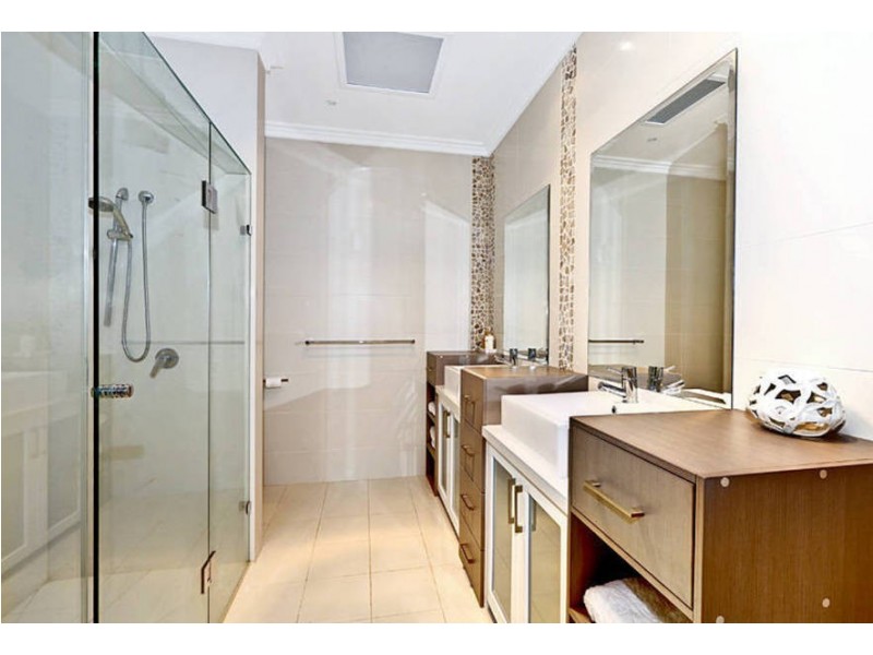 38 Hindmarsh Drive, Wyndham Vale VIC 3024