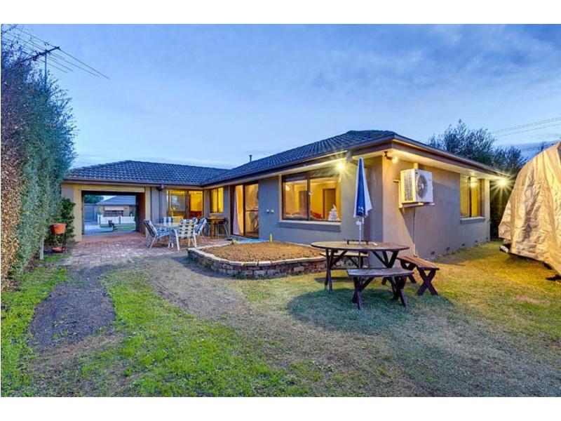 1 Derwent Road, Werribee VIC 3030