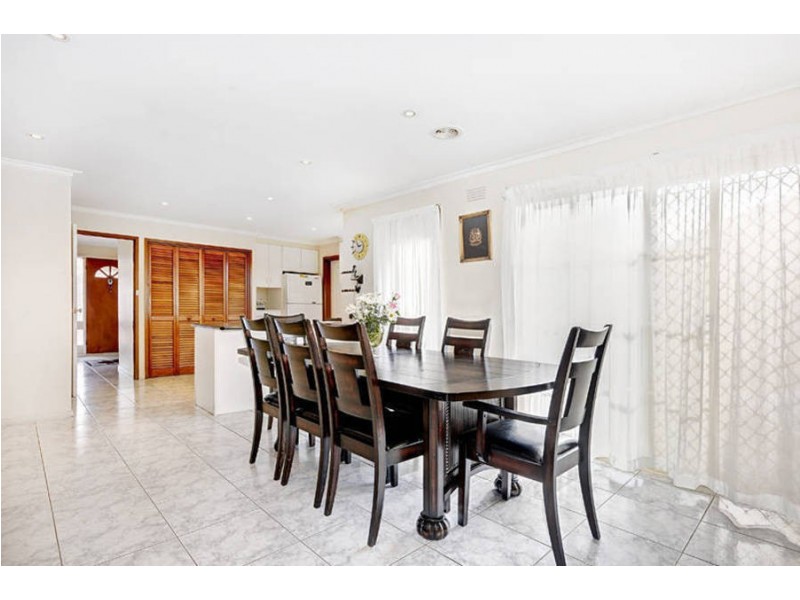 30 Grant Avenue, Werribee VIC 3030