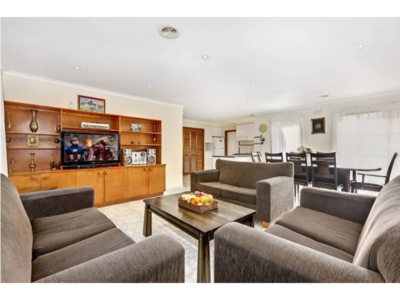 30 Grant Avenue, Werribee VIC 3030