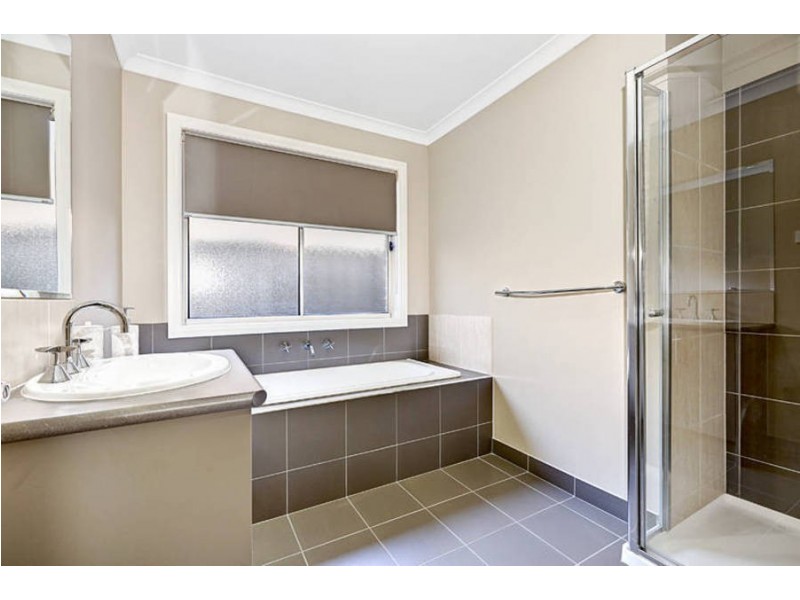 67 Kinglake Drive, Wyndham Vale VIC 3024