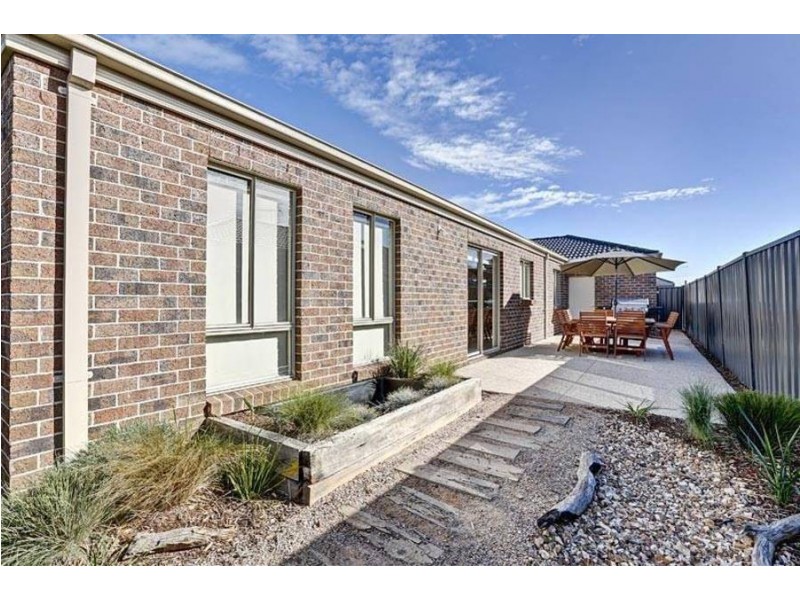 67 Kinglake Drive, Wyndham Vale VIC 3024