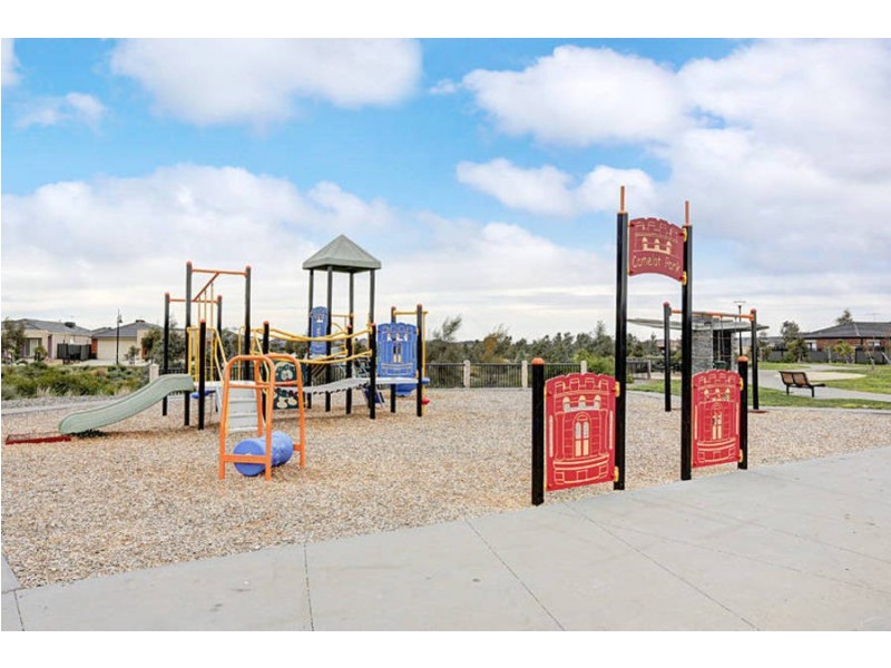 10 Brinbrook Street, Tarneit VIC 3029