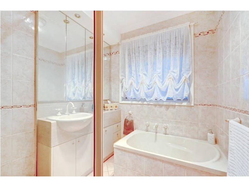 6 Rainsford Street, Werribee VIC 3030