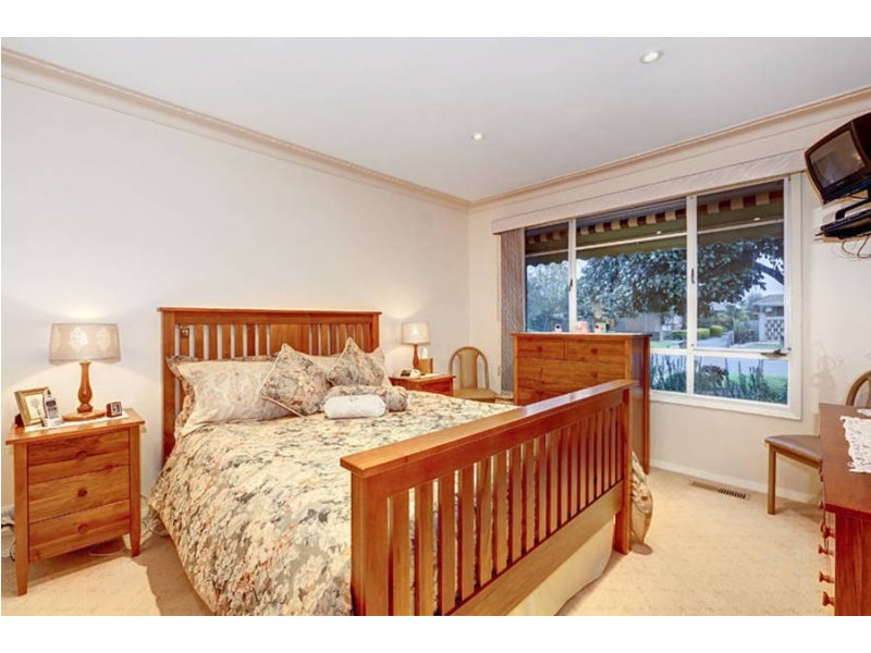 6 Rainsford Street, Werribee VIC 3030