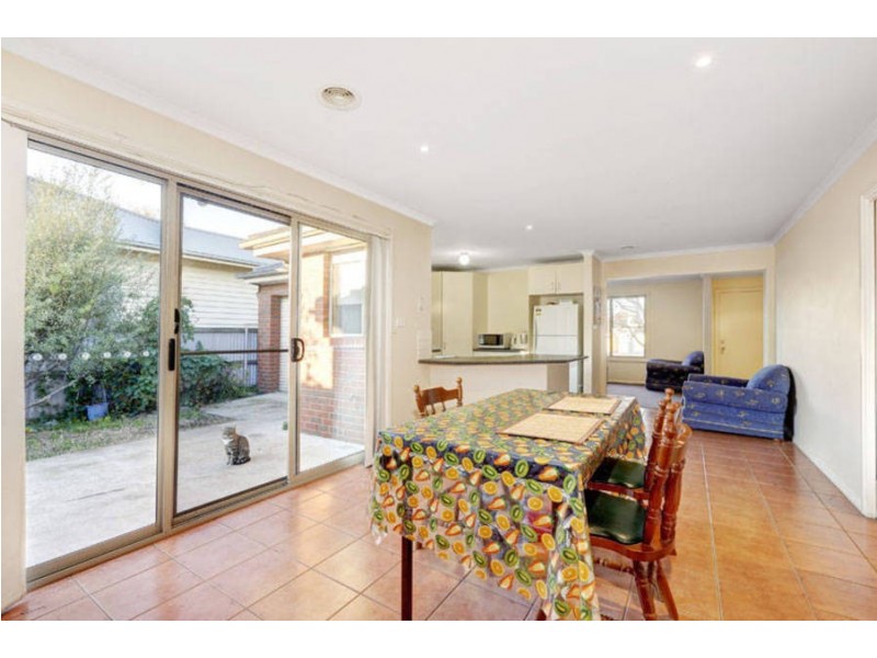 1/10 Dixon Avenue, Werribee VIC 3030