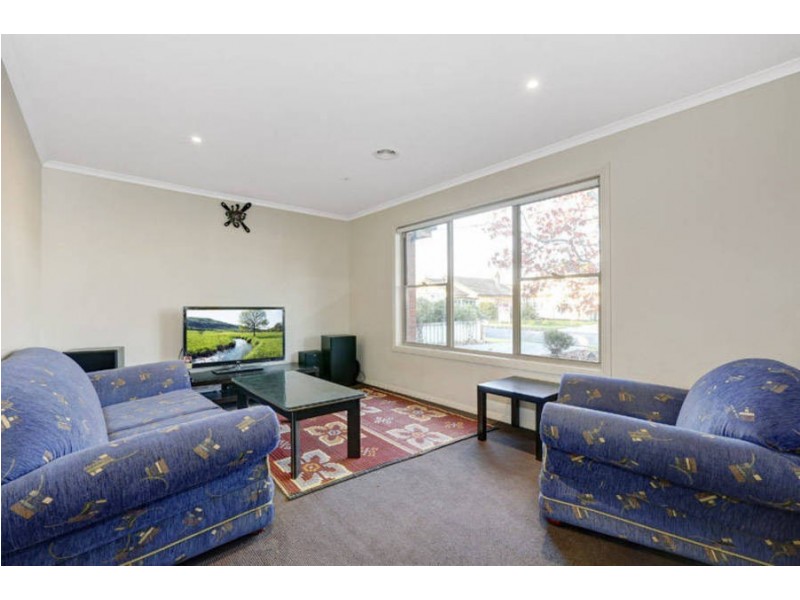 1/10 Dixon Avenue, Werribee VIC 3030