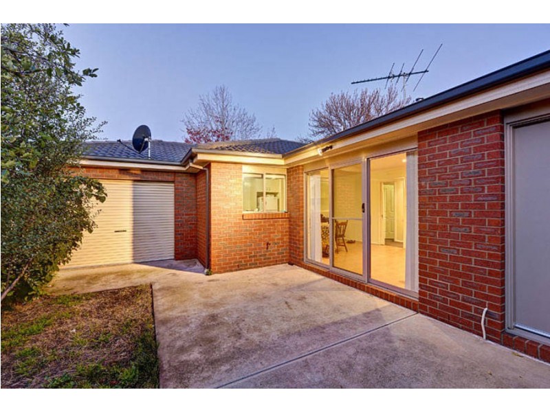 1/10 Dixon Avenue, Werribee VIC 3030