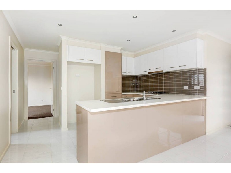 2 & 3/17 Claire Way, Tarneit VIC 3029